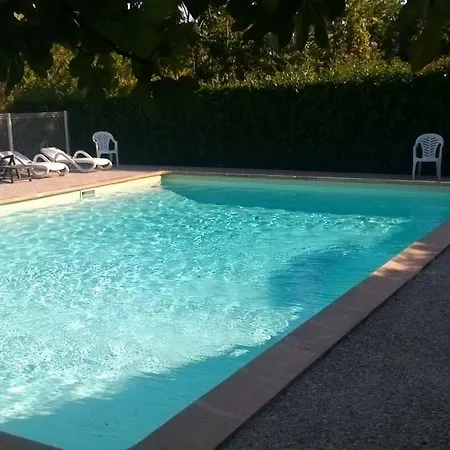 Location De Gites Les Sources Chambonas/Les Vans Exterior photo