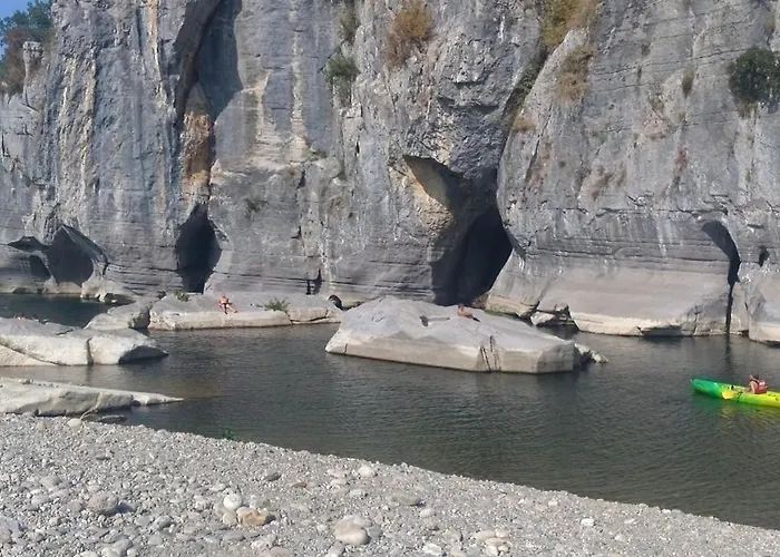Location De Gites Les Sources Chambonas/Les Vans
